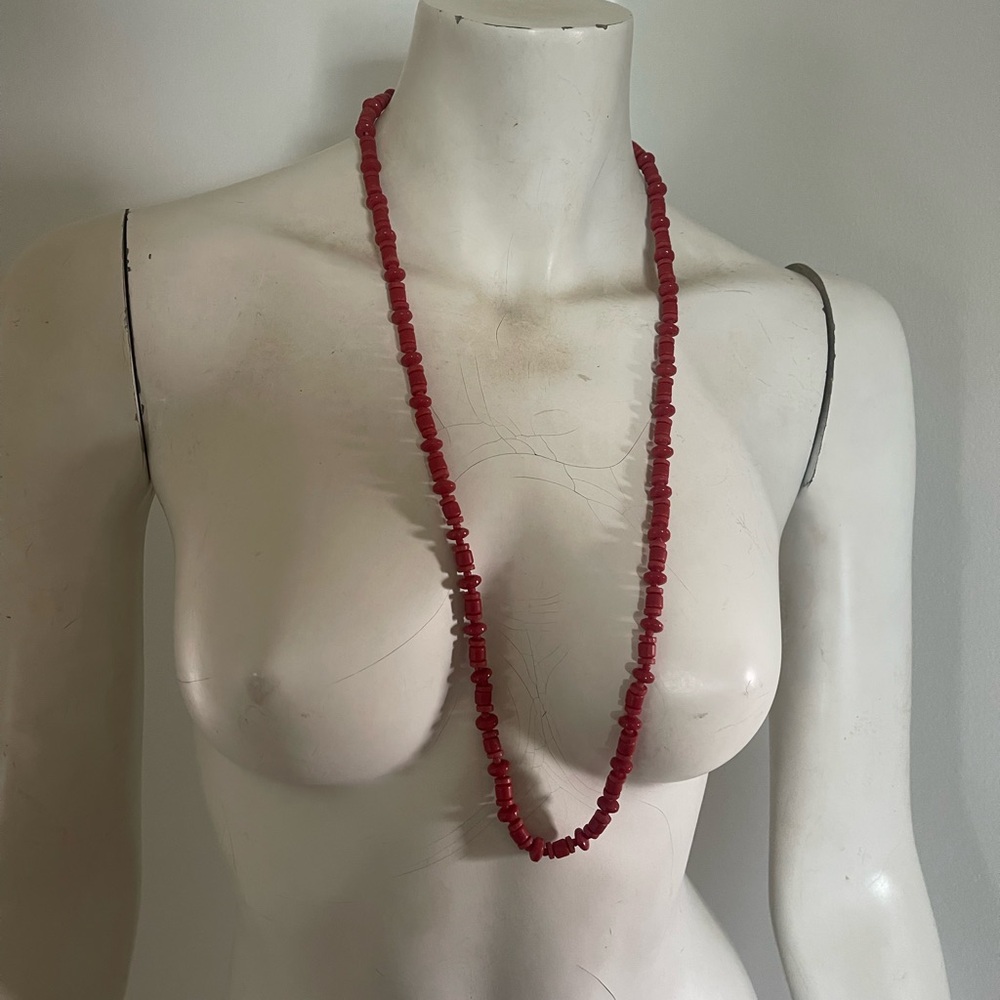 Source Unknown Vibrant Red Necklace
